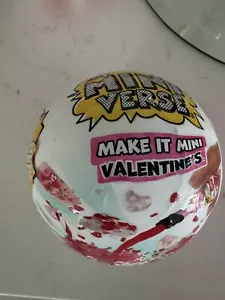 MGA MiniVerse Make It Mini Valentine's Series 2 Heart Donuts - Picture 1 of 1