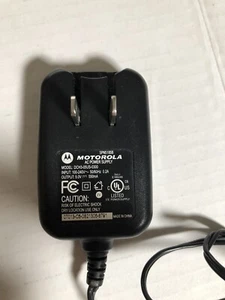 Motorola Power Supply Model DCH3-05US-0300 Input 100-240V Output 5.0V SPN5185B - Photo 1 sur 12