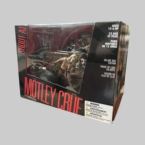 McFarlane Toys Mötley Crüe Shout At The Devil Deluxe Diorama Set 2004 New Boxed - Imagen 1 de 12