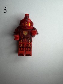 Lego Nexo Knights Minifigure Ultimate Macy Halbert with Helmet Plume from 70331