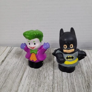 Fisher-Price Little People DC Comics The Joker und Batman 2,75" große Figuren  - Bild 1 von 6