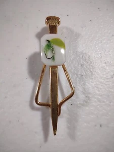 Vintage Gold Tone Tie Clip Enamel Fly Fishing Fly Tying Green | Z1 - Picture 1 of 2