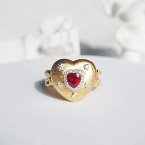 Anillo de regalo de San Valentín corazón rubí simulado/circonita cúbica de 2 quilates plata esterlina amarilla 925 - Imagen 1 de 9