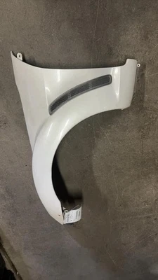 2004 -2008 MAZDA RX8 Fender Mazda Left Side OEM - Imagem 1 de 4