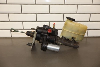 Chevy GMC 2500HD 1999-2002 Hydroboost refuerzo de freno con cilindro maestro Foto 1 de 4