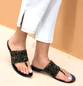 GUCCI Black Brown Horsebit Pattern Canvas Leather Flat Thong Sandals, Size 38.5 - Picture 1 of 15