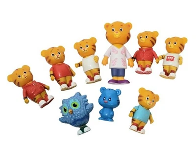 Lote de 9 figuras Daniel Tiger Daniel Mom & Friends Foto 1 de 3