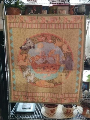 Nuevo Edredón Hecho a Mano Bebé/Niñera 33" x 39" Arca de Noé  Foto 1 de 4