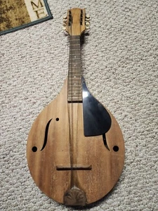 Vintage Mandolin for parts or repair - Picture 1 of 4