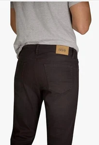 IZOD Men's Relaxed Fit Comfort Stretch Demin Jeans Mooonlight 32X30 NWT - Picture 1 of 12