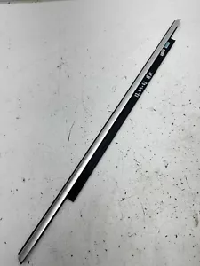 2009-2017 AUDI Q5 - REAR RIGHT Exterior DOOR Window SLOT SEAL / TRIM 8R0853763F - Picture 1 of 3