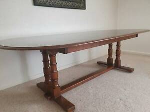 Quality dining room table