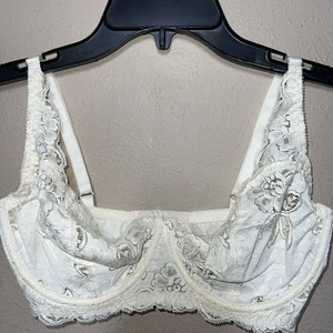 Victoria's Secret Vintage 90s Sexy Unlined White Ivory Lace Bra 34DD - Picture 1 of 11