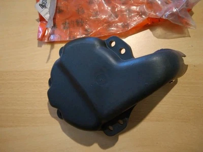 Alfa Romeo 75 Spider 90 Giulietta Cover Alternator 60522391 - Image 1 of 3