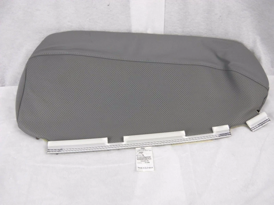 VOLKSWAGEN PHAETON RH PASSENGER REAR SEAT BACKREST COVER FACTORY OE 2004-2006 - Image 1 of 1
