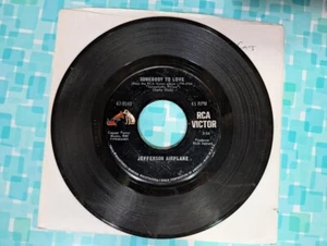 Jefferson Airplane, 2 RCA Victor 45s, White Rabbit & Somebody To Love - Picture 1 of 4