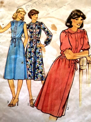 STYLE 2203 VINTAGE 1970 SEWING PATTERN loose yoke gather half button front dress - Image 1 of 4