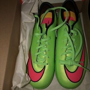 Boys Nike Jr Mercurial Victory Indoor Soccer Cleats Brand New Size 2.5Y in box
