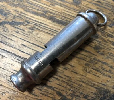 Vintage Hudson 56mm General Service Whistle with Loose Ring Cap -Stamped England - Image 1 of 3