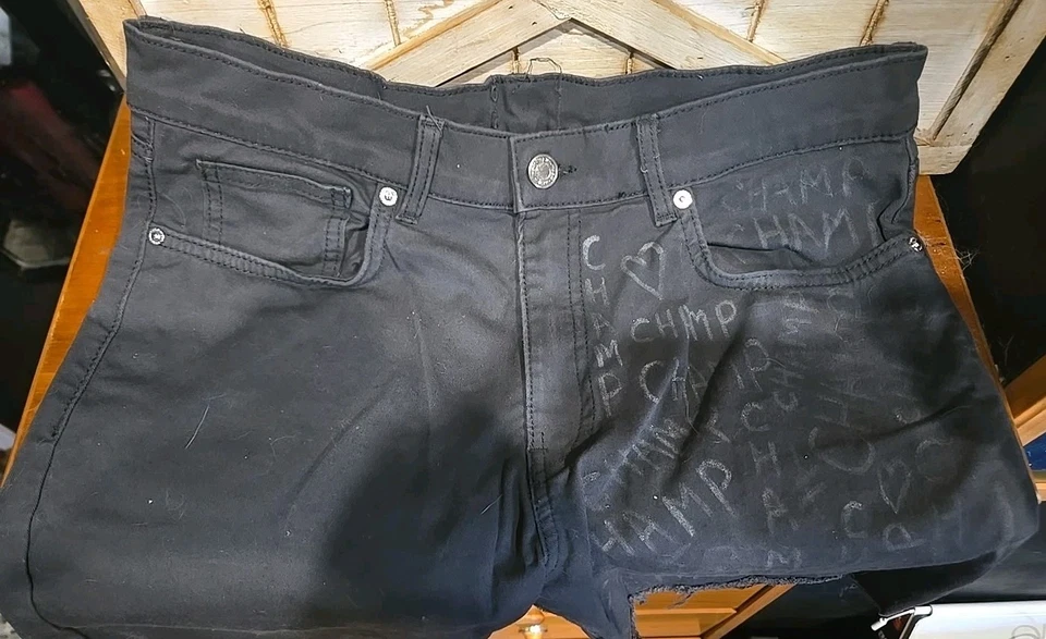 AEW TNT TITLE MATCH DARBY ALLIN EVENTO PANTALONES CORTOS USADOS PRUEBA Foto 1 de 4