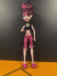 Monster High 2010 Draculaura Dead Tired Puppe Mattel  - Bild 1 von 8