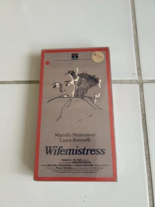 Frau Herrin VHS Videokassette 1985 versiegelt RCA Wasserzeichen Marcello Mastrolanni - Bild 1 von 2