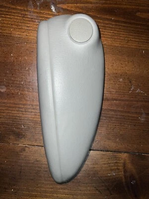 01-07 REPOSABRAZOS ASIENTO DELANTERO DODGE CARAVAN TOWN & COUNTRY GRIS DIESTRO 80002. OEM Foto 1 de 4