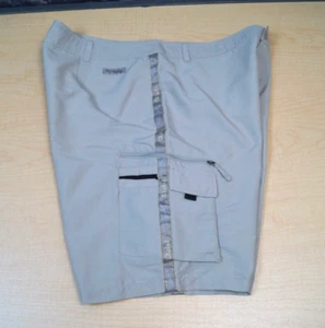 Vintage Columbia PFG Fishing Cargo Shorts Omni Shade  Khaki Nylon Mens 38 X 9 - Picture 1 of 10