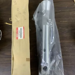 86-04 NOS OEM Suzuki Intruder VS750 VS800 Front Tube 51141-39A00 LH Outer - Bild 1 von 5