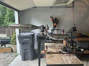 Jet Engine - Picture 1 of 5