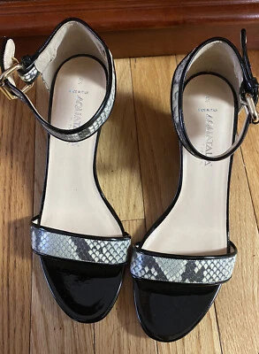 Zapatos de mujer Aquatalia Queena charol negro con sandalia de cuña de pitón talla 8,5 Foto 1 de 4