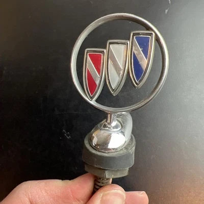 91 92 93 94 95 96 Buick Park Avenue Ave Hood Ornament Trim with spacer - Image 1 of 4