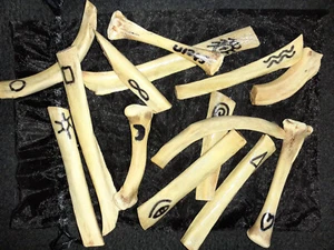 Schamanisches Hexen Knochenorakel ( echte Knochen BIO! ) + esoterische Beigaben* - Bild 1 von 7