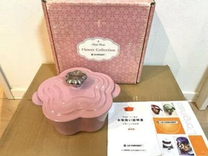 Le Creuset Pink Cocotte Fleur 16Cm - Picture 1 of 12