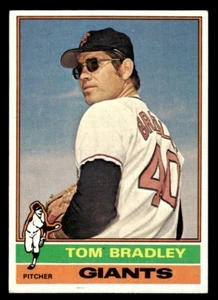 1976 Topps - Tom Bradley #644 - Picture 1 of 2