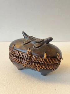 Handgefertigte Schildkröte Schmuckschatulle - geschnitztes Holz & geflochtenes Rattan 4,25" Volkskunst - Bild 1 von 18