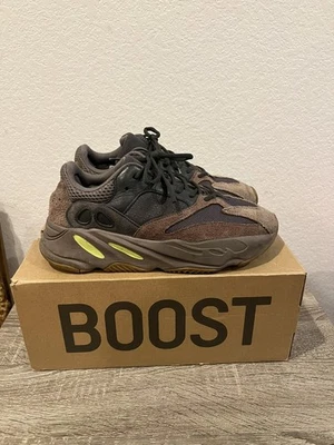 Talla 10 - Adidas Yeezy Boost 700 V1 Malva Foto 1 de 4