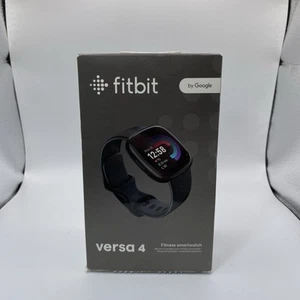Fitbit Versa 4 Fitness Smartwatch GPS 24/7 Herzfrequenz (S & L Bänder) schwarz - Bild 1 von 4