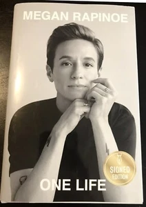 SOLD OUT VERY RARE Megan Rapinoe One Life *First Edition Autographed Book*Signed - Picture 1 of 2
