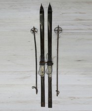 Coppia di sci antichi compresi di racchette Vintage in legno cm 205 Bellissimi