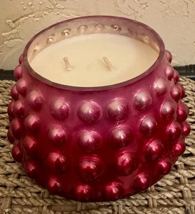 ANTHROPOLOGIE FRAGRANCED CANDLE - PLUM & FIR BALSAM - Picture 1 of 3