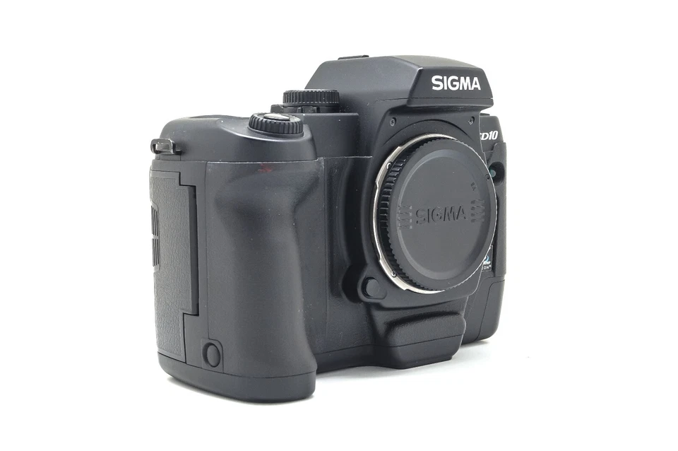 Sigma SD10 10.2MP SA Mount Digital Camera Body - Image 1 of 1