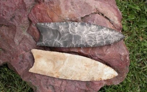 Bronze Clovis reproduction by Chris Levatino - Picture 1 of 8