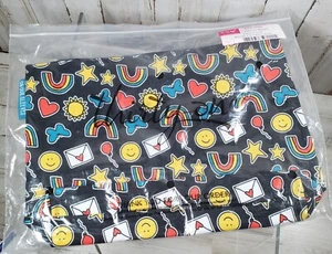 Neu in Verpackung Thirty One Reißverschlusstasche auf unseren Ärmeln Happy Rainbows Sterne Schmetterling Herzen - Bild 1 von 6