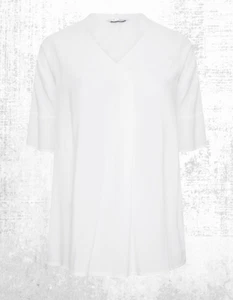 Ex Women’s Plus Size Curve Pleat Front ¾ Sleeve Top in Brill White - Picture 1 of 8