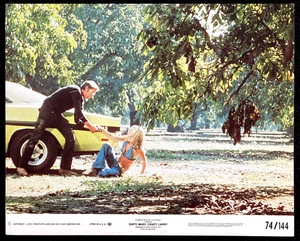 DIRTY MARY CRAZY LARRY Film Lobbykarte sexy Susan George Dodge Charger R/T 440 - Bild 1 von 2