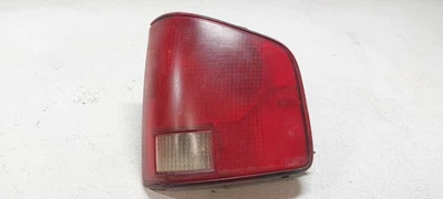 Lámpara de luz trasera derecha para pasajero Chevrolet/GMC S10/S15/Sonoma 1994-2001 OEM Foto 1 de 4