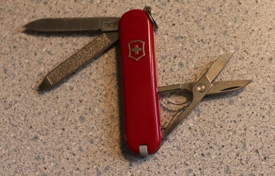 Victorinox 2.5 Inch Jacknife With Original Box - Image 1 of 3