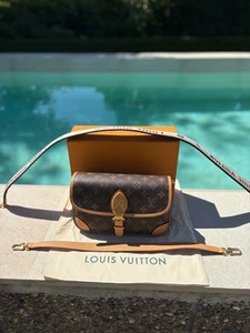 Louis Vuitton Authentic LV Diane Satchel Monogram Canvas RRP £1,820.00 - Picture 1 of 5