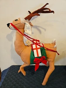 VINTAGE 1989 ANNALEE 32" REINDEER 6700 MOBILITEE DOLL W/CHRISTMAS PRESENTS - Picture 1 of 7